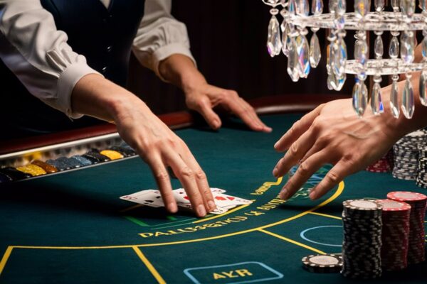 dealer signals during blackjack